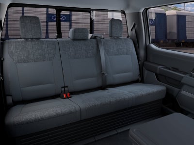 2027 Ford Super Duty F-350 SRW XLT