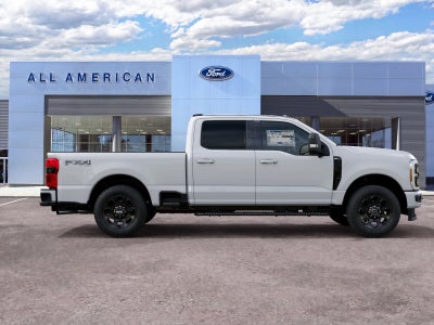 2027 Ford Super Duty F-350 SRW XLT