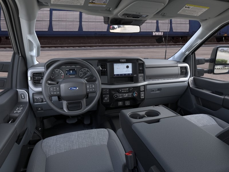 2026 Ford Super Duty F-350 SRW XLT