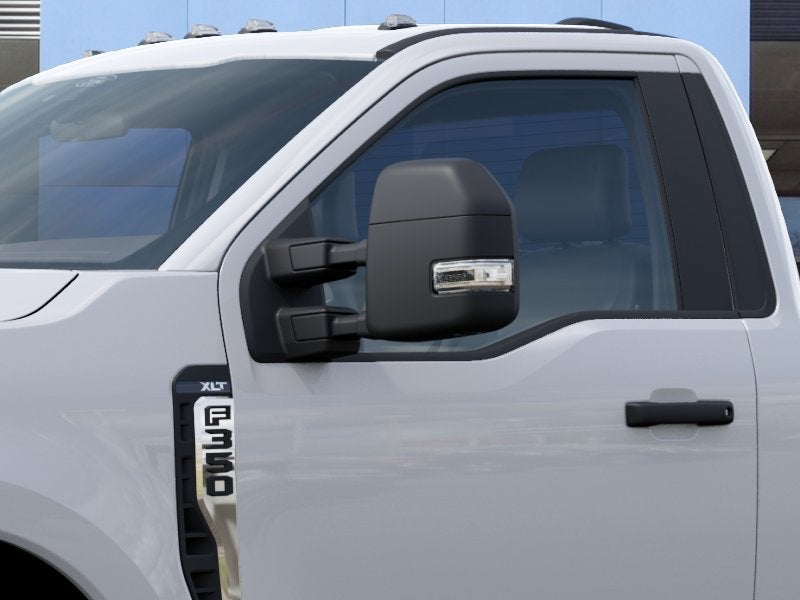 2027 Ford Super Duty F-350 SRW Base