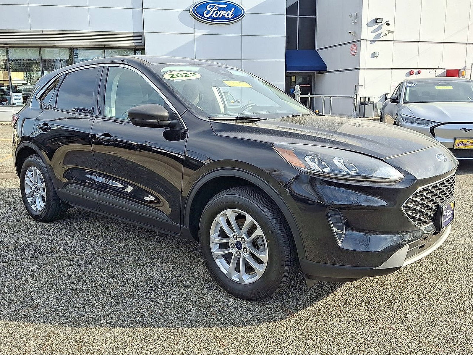 2022 Ford Escape SE Hybrid