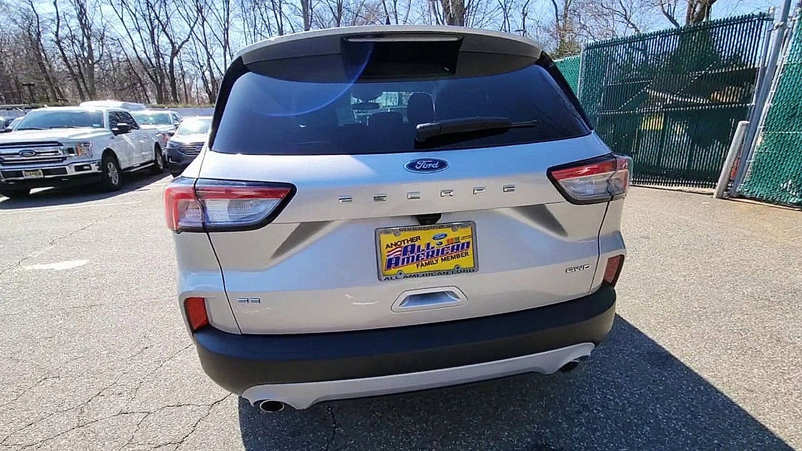 2020 Ford Escape SE