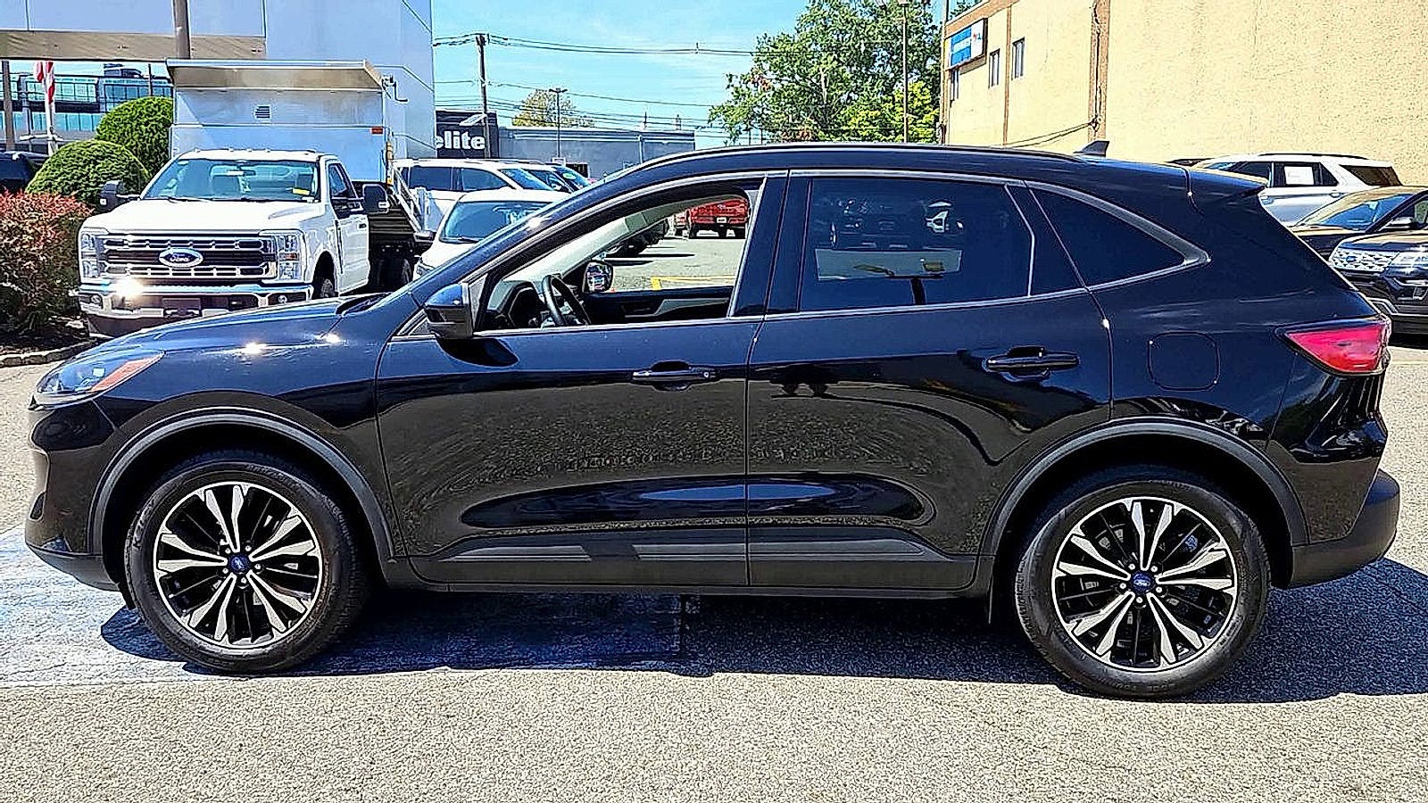 2022 Ford Escape SE