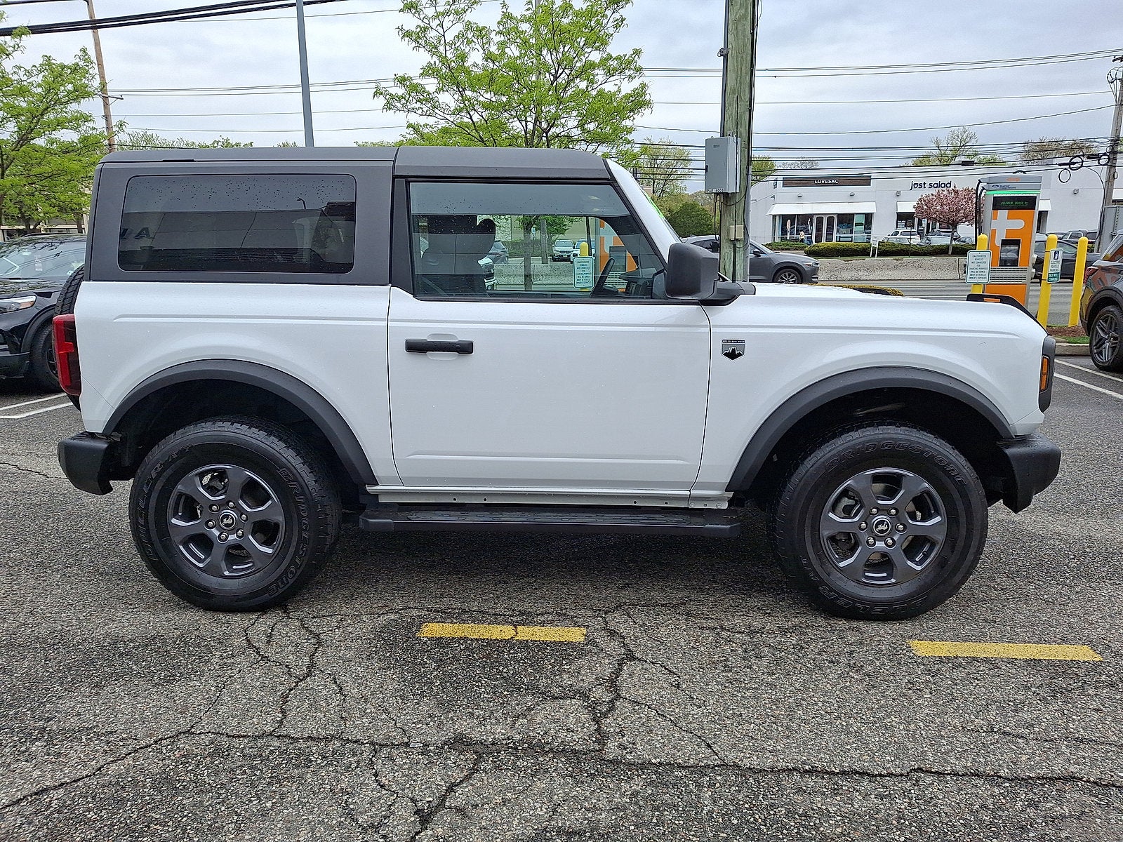 2021 Ford Bronco Base