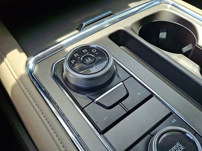 2020 Ford Expedition Base