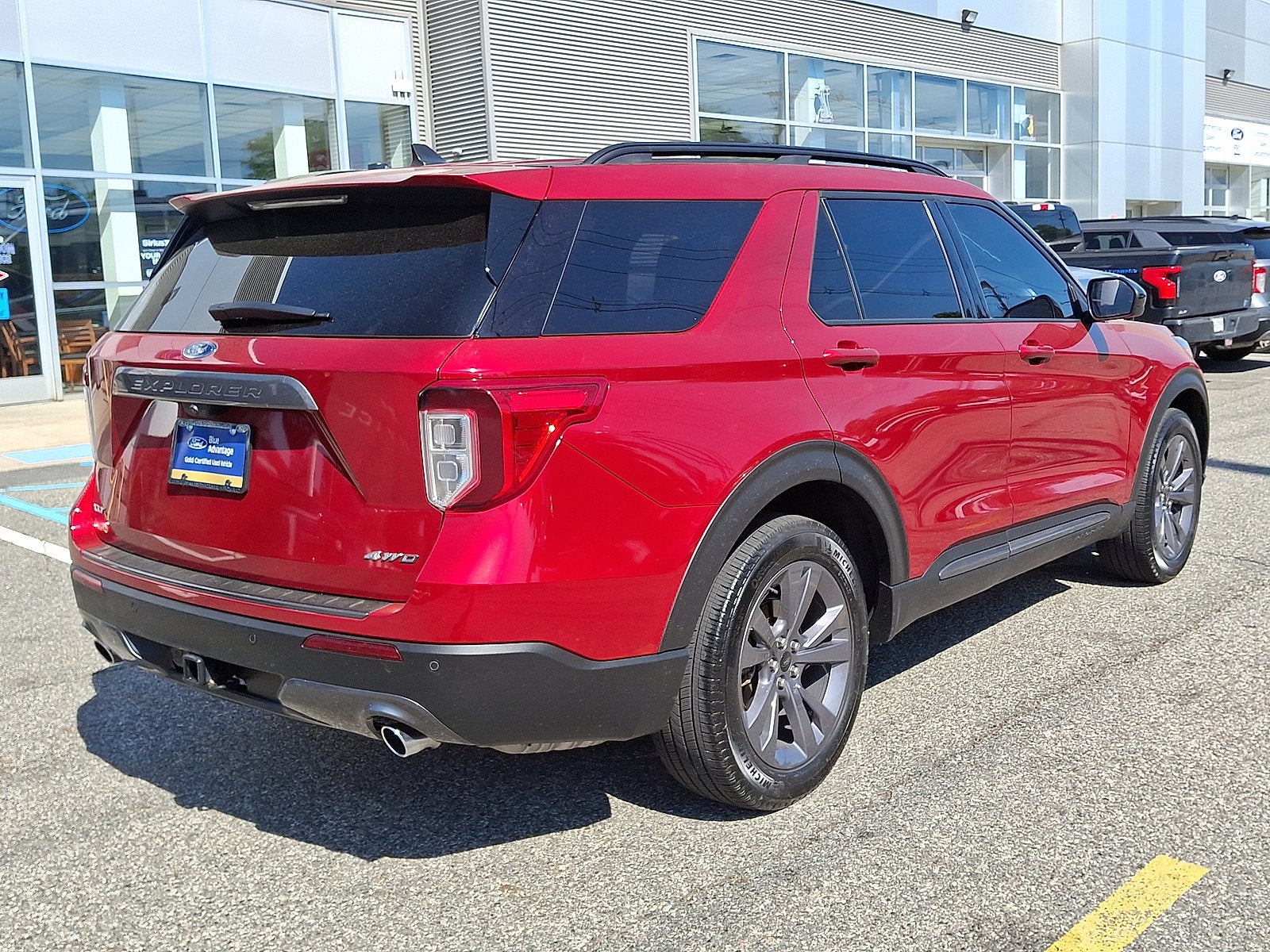 2023 Ford Explorer XLT