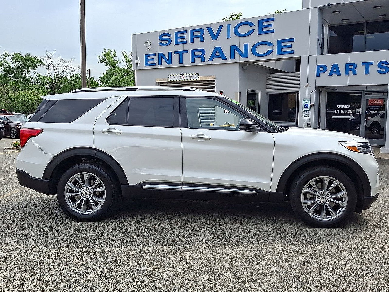 2023 Ford Explorer Limited
