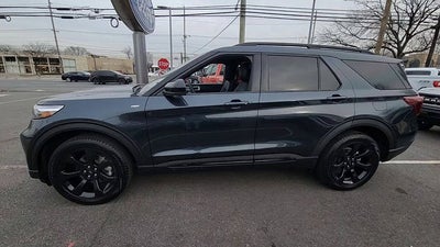 2022 Ford Explorer ST-Line