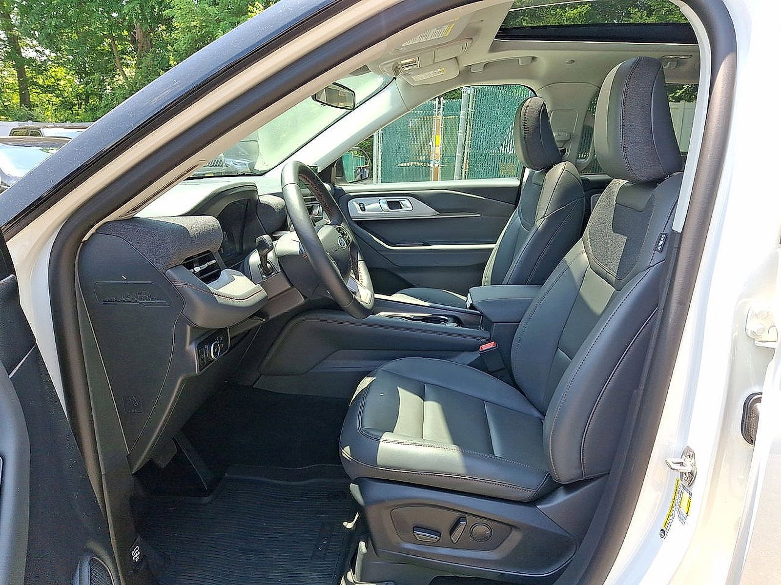2026 Ford Explorer Base