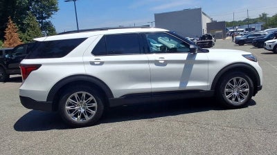 2026 Ford Explorer Base