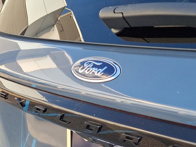 2025 Ford Explorer Base