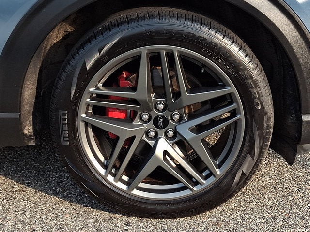 2025 Ford Explorer Base