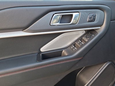 2025 Ford Explorer Base
