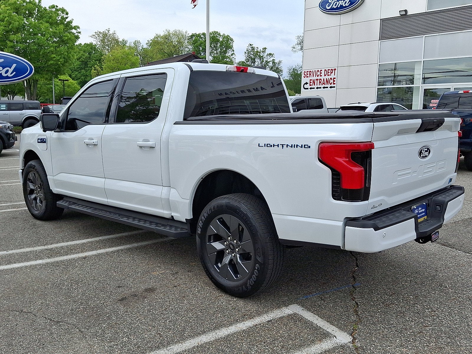 2025 Ford F-150 Lightning Flash