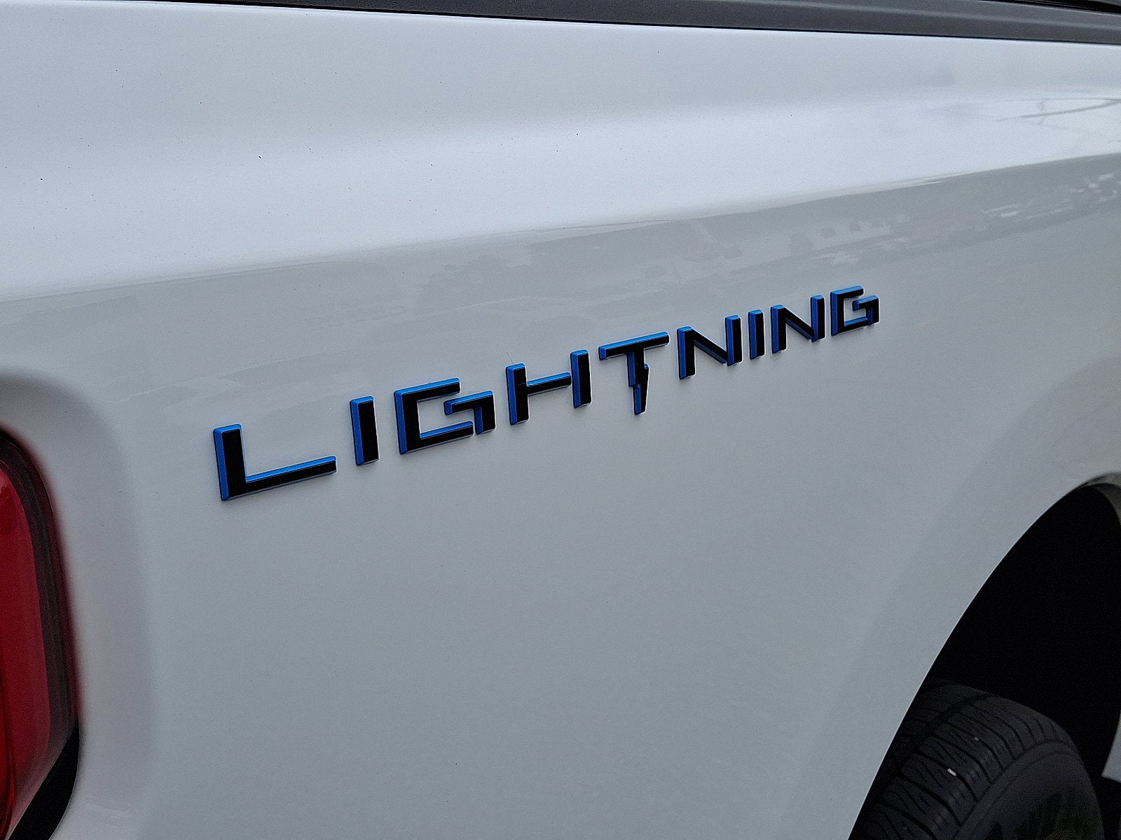 2025 Ford F-150 Lightning Flash