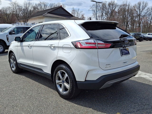 2022 Ford Edge Base