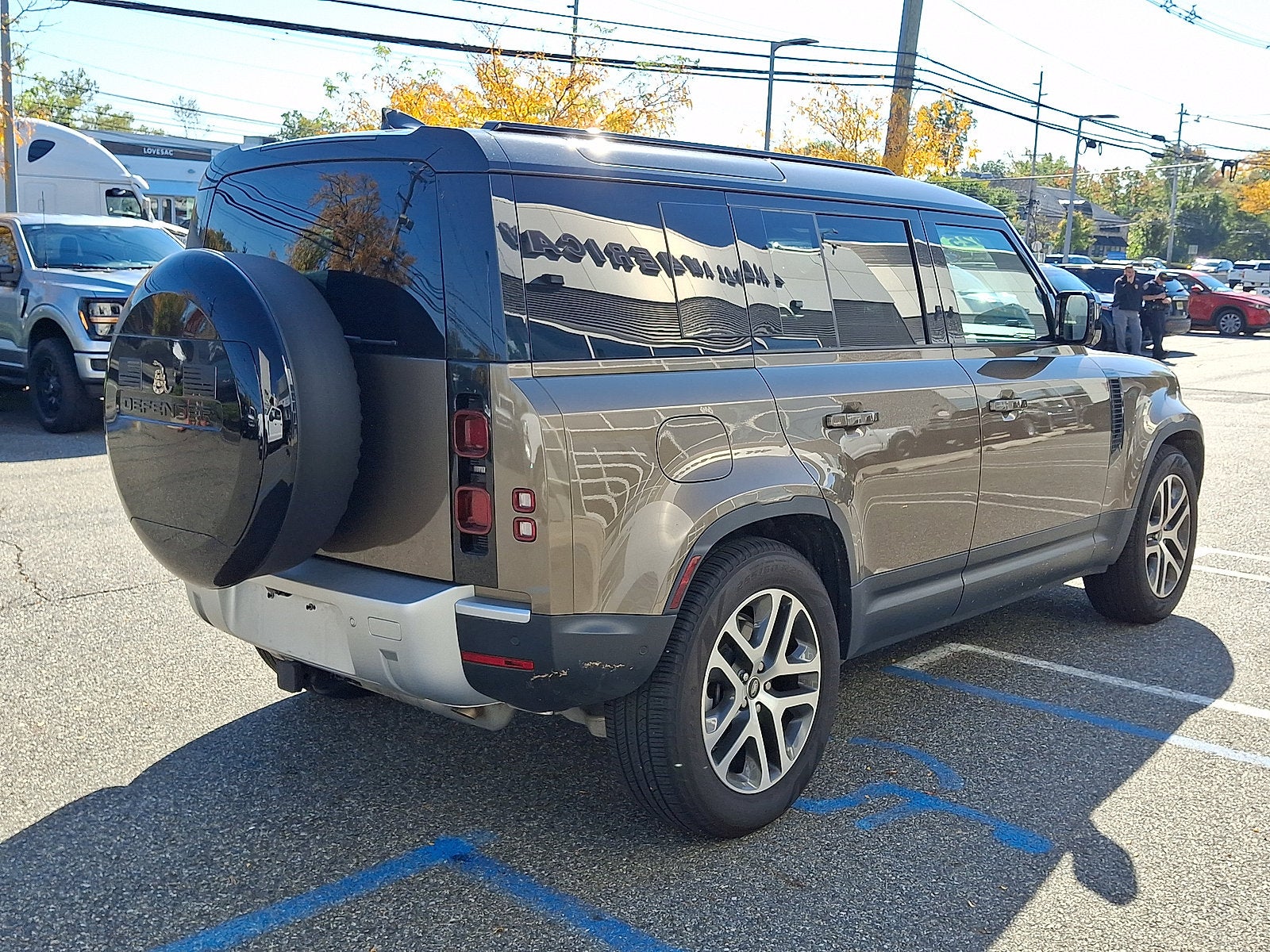 2025 Land Rover Defender S