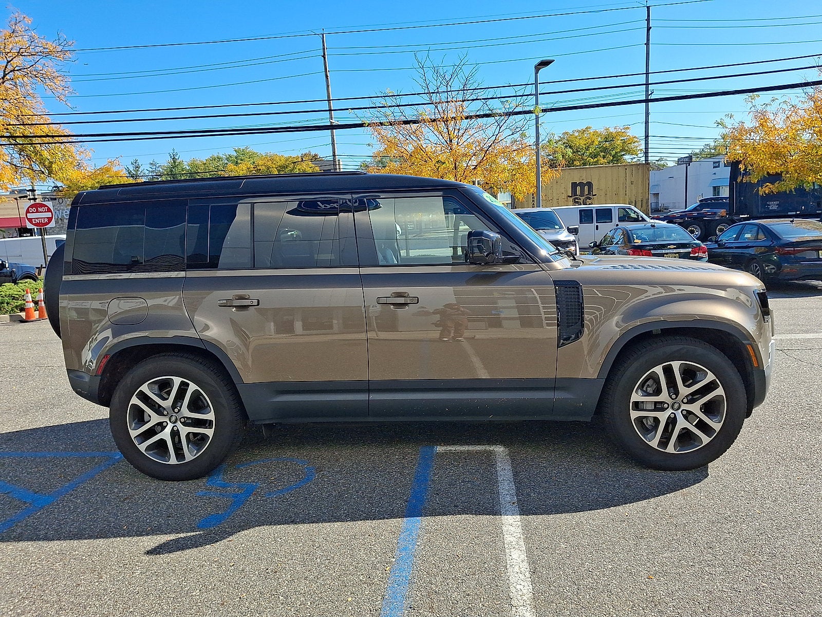 2025 Land Rover Defender S