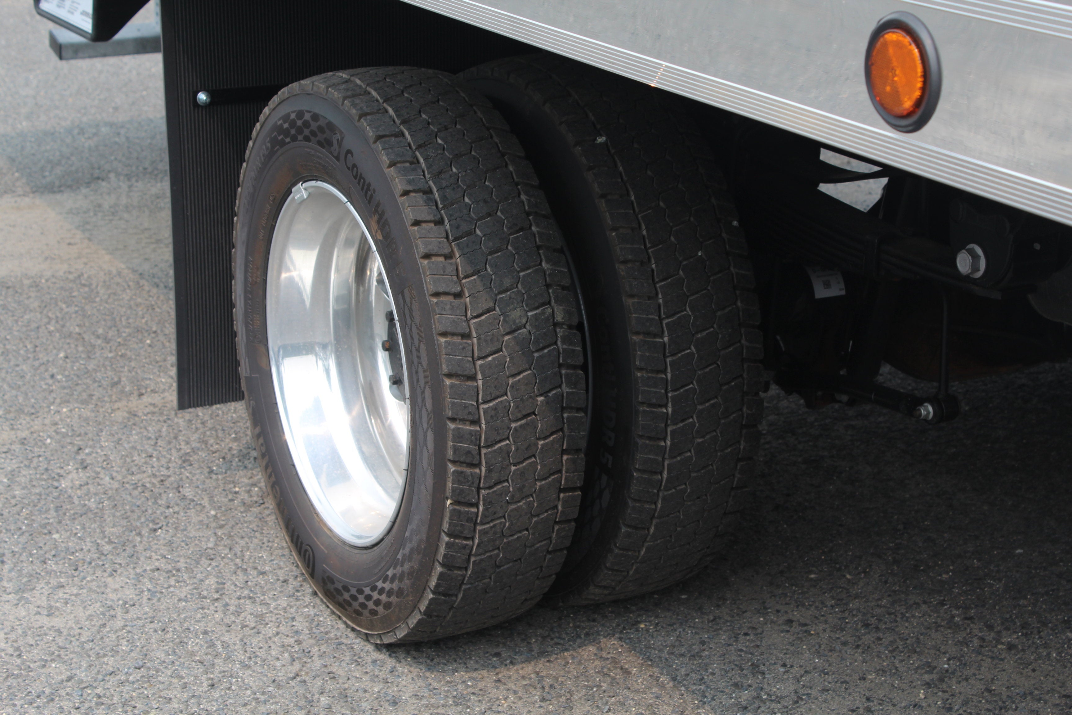 2026 Ford F-550 Jerr-Dan 6-Ton Dual-Angle Aluminum XLP SD Carrier