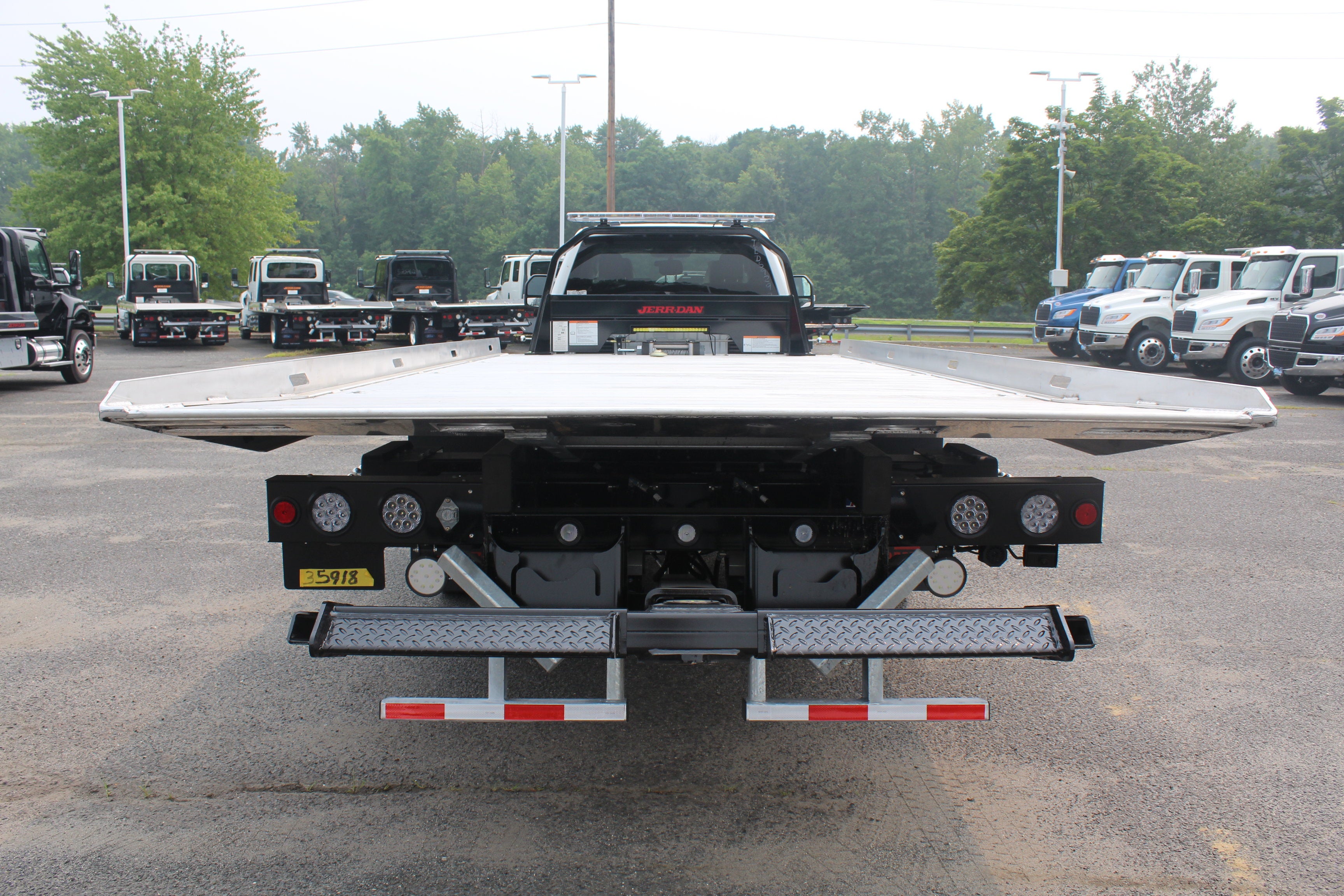 2026 Ford F-550 Jerr-Dan 6-Ton Dual-Angle Aluminum XLP SD Carrier