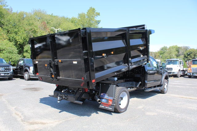 2025 Ford Chassis Cab F-550® XL
