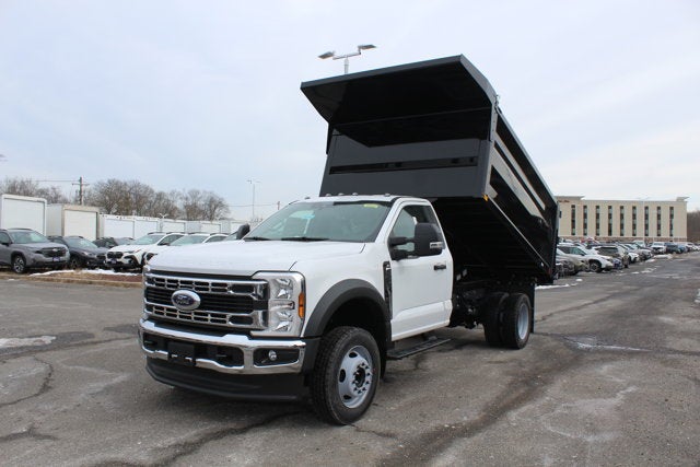 2025 Ford Chassis Cab F-550® XL