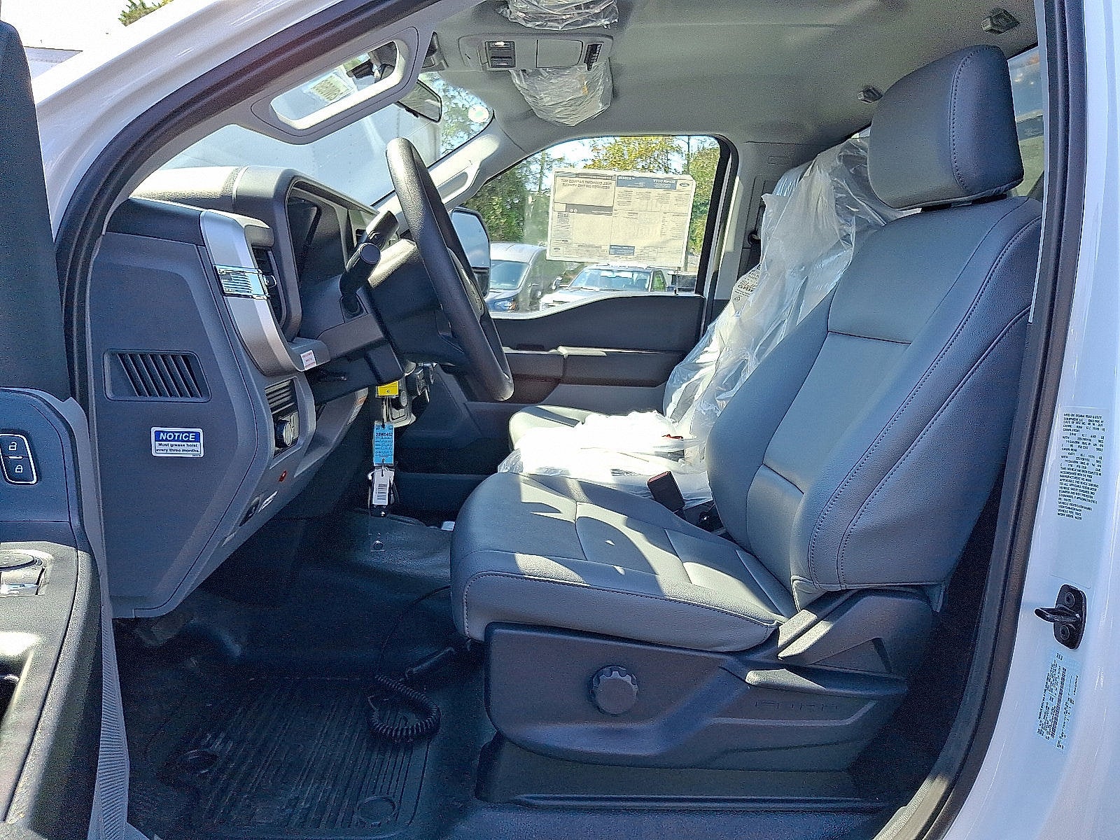 2025 Ford Chassis Cab F-550® XL