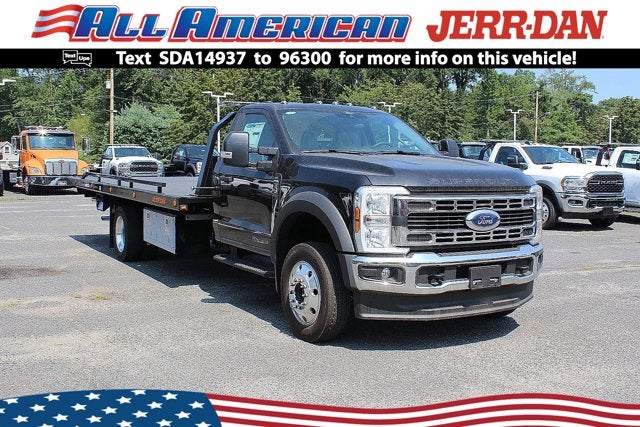 2025 Ford Chassis Cab F-550® XLT