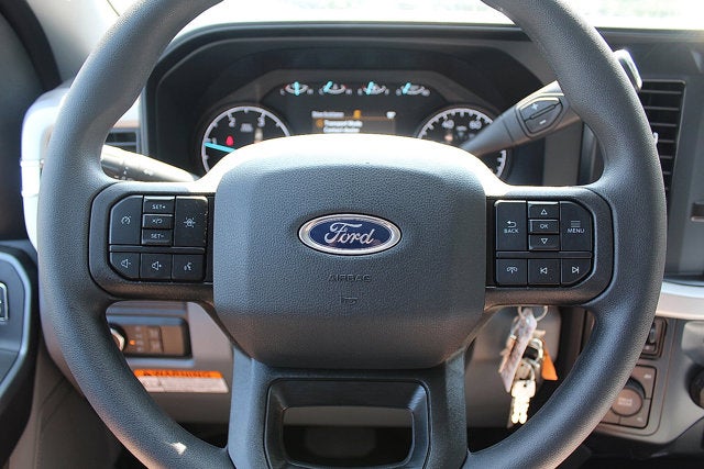 2025 Ford Chassis Cab F-550® XLT