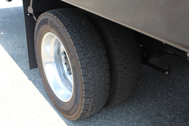 2025 Ford Chassis Cab F-550® XLT