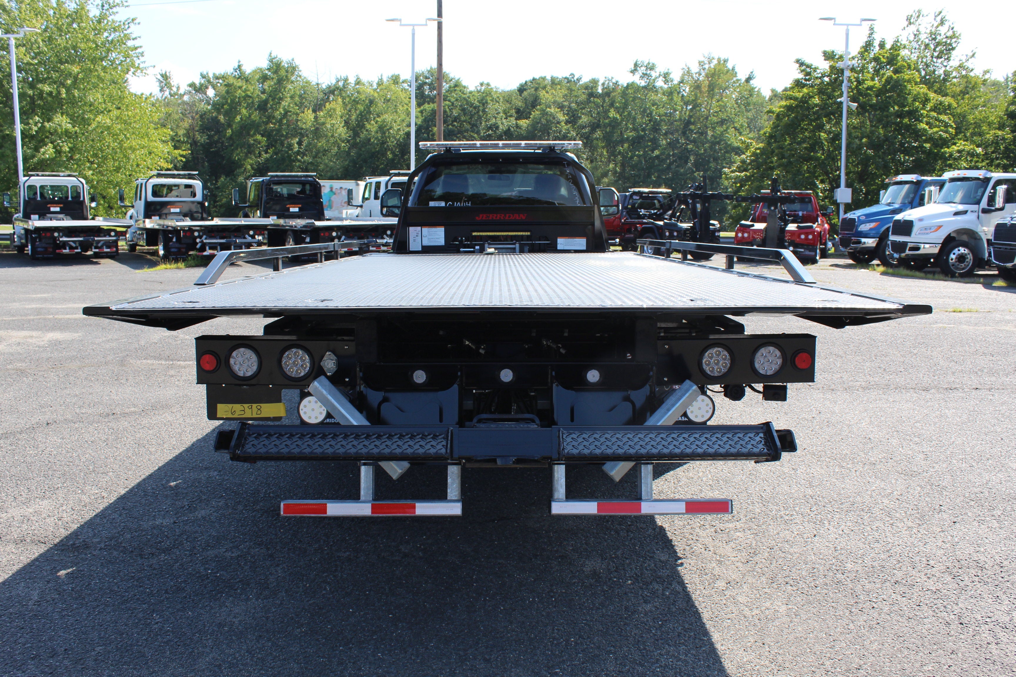 2026 Ford F-600 Jerr-Dan 6-Ton Steel XLP SD Carrier