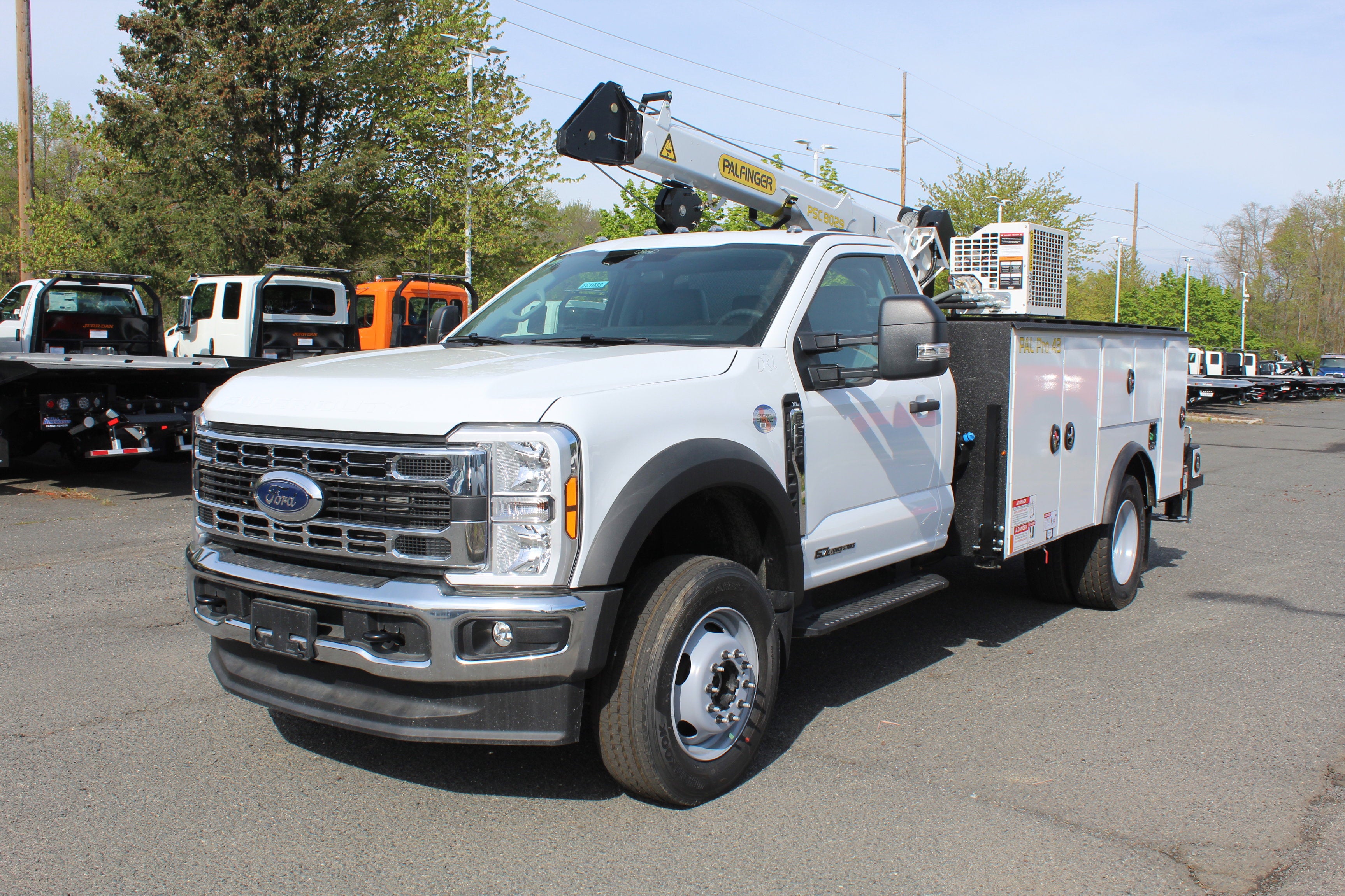 2026 Ford Open Service Utility 11 FT Crane Regular Cab F-600 4x4