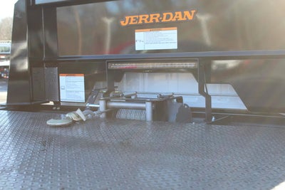 2026 Ford F-650 Jerr-Dan 6-Ton Steel XLP SD Carrier