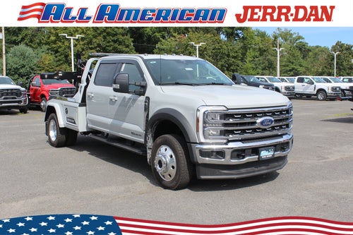 2026 Ford Chassis Cab F-550® LARIAT®