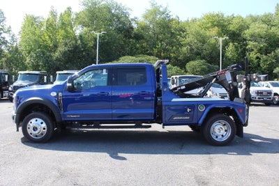 2026 Ford Chassis Cab F-550® LARIAT®