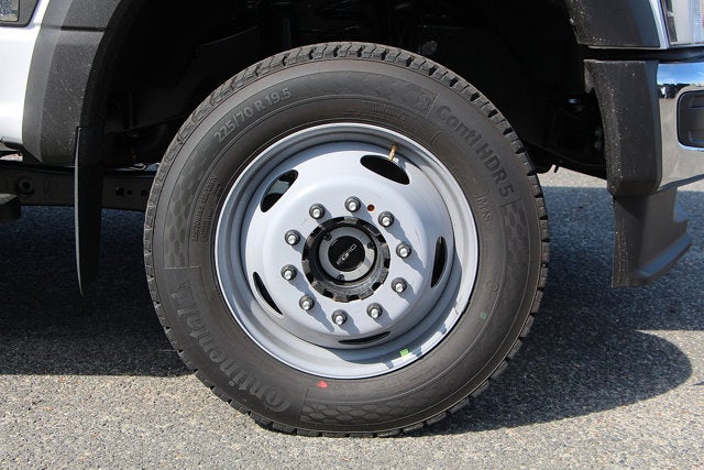 2025 Ford Chassis Cab F-450® XL