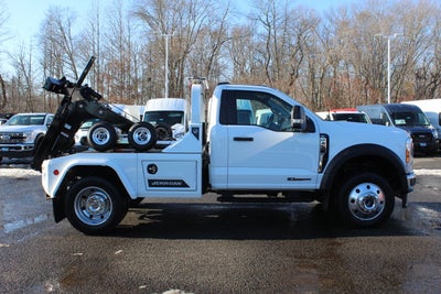 2025 Ford Chassis Cab F-450® XLT