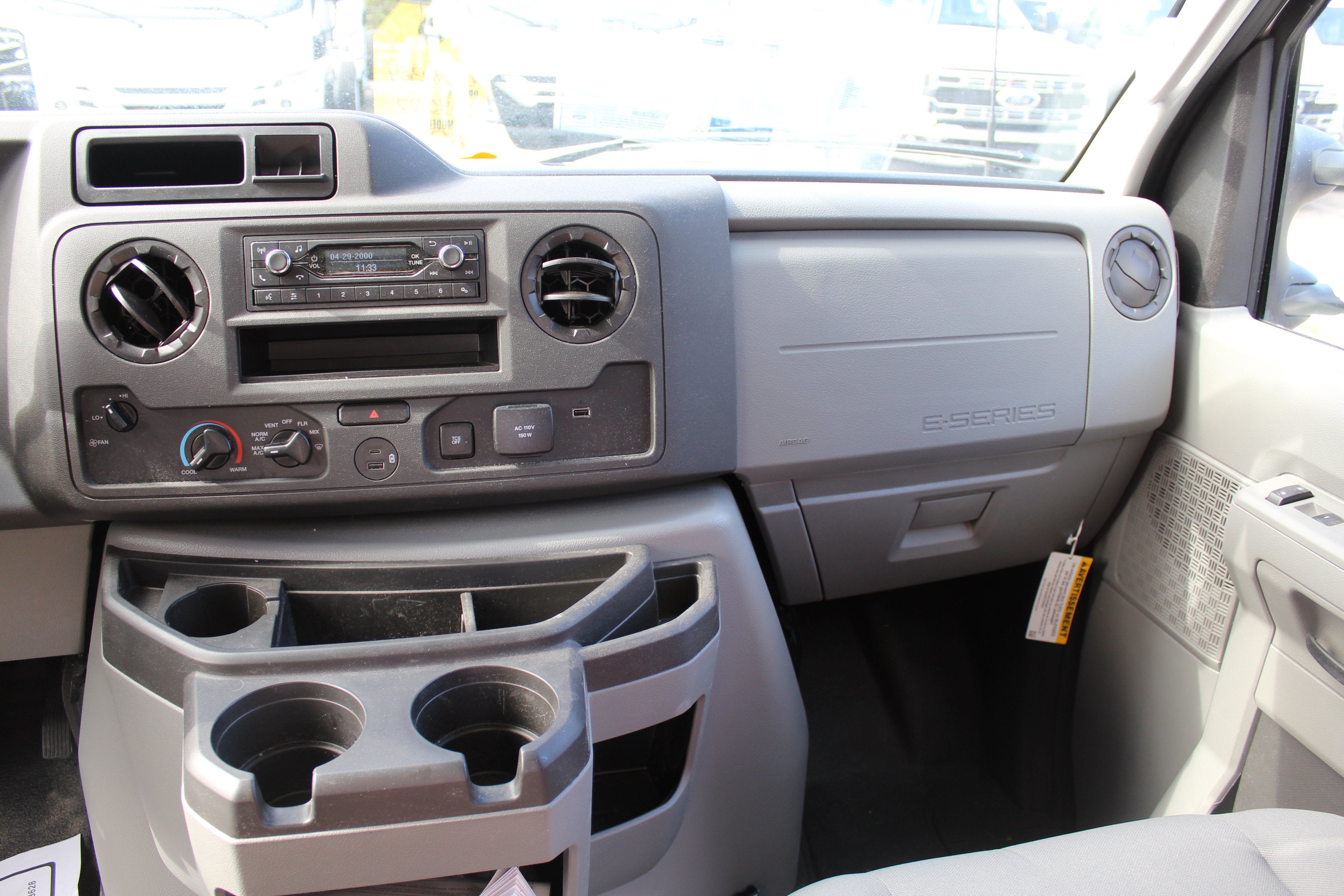 2027 Ford Econoline Cutaway E-350 SRW