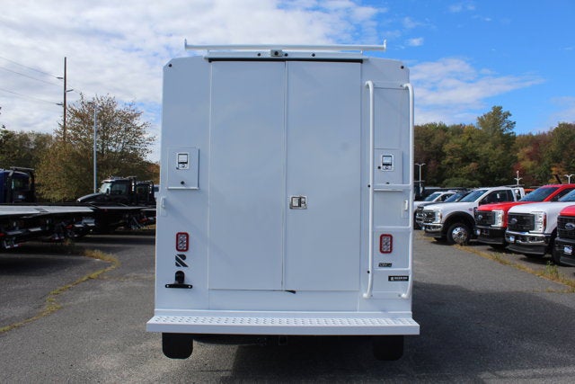 2026 Ford Econoline Cutaway E-350 SRW