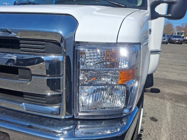 2026 Ford Econoline Cutaway E-350 SRW