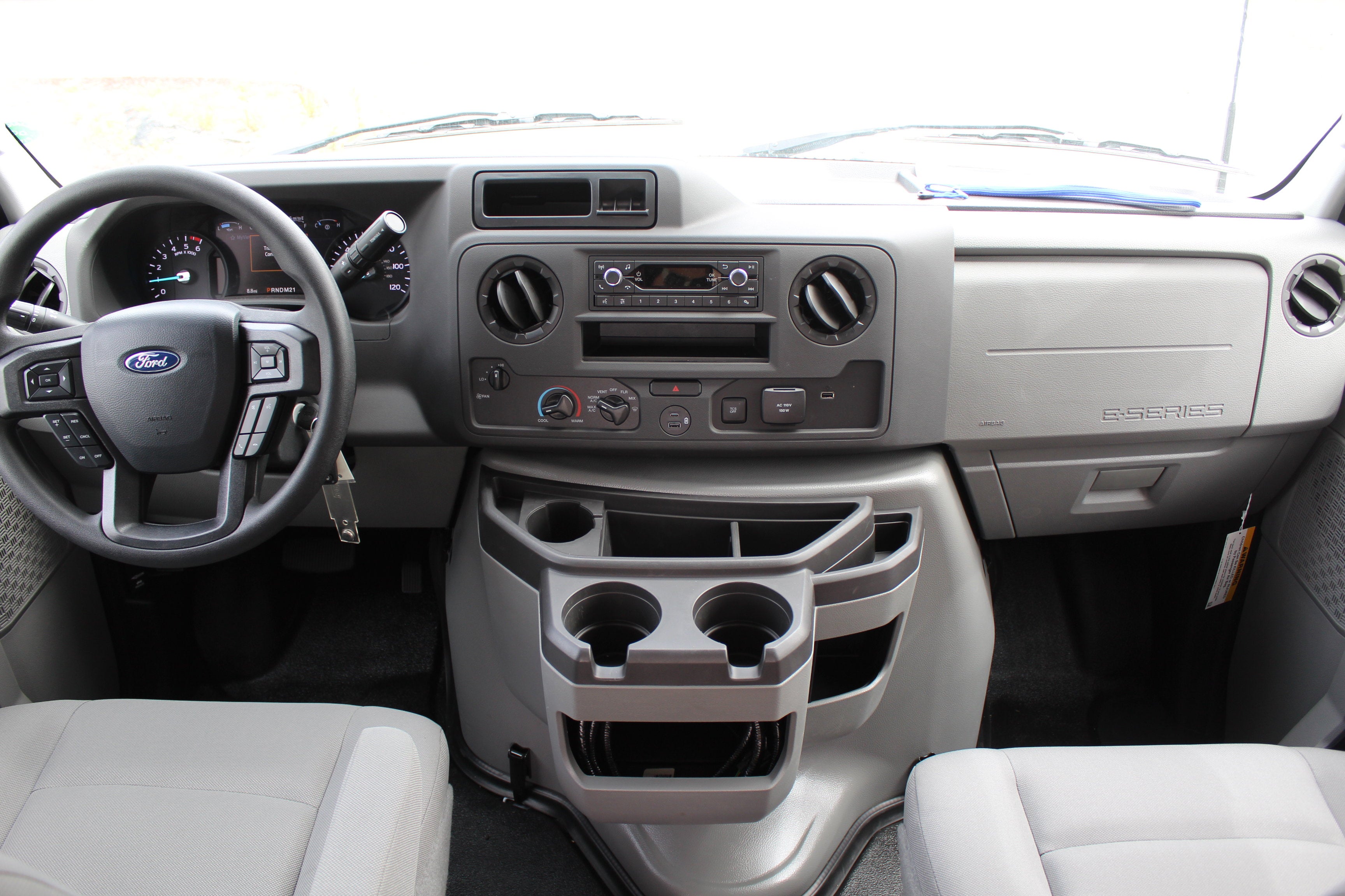 2027 Ford Econoline Cutaway E-350 SRW