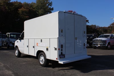 2027 Ford Econoline Cutaway E-350 SRW