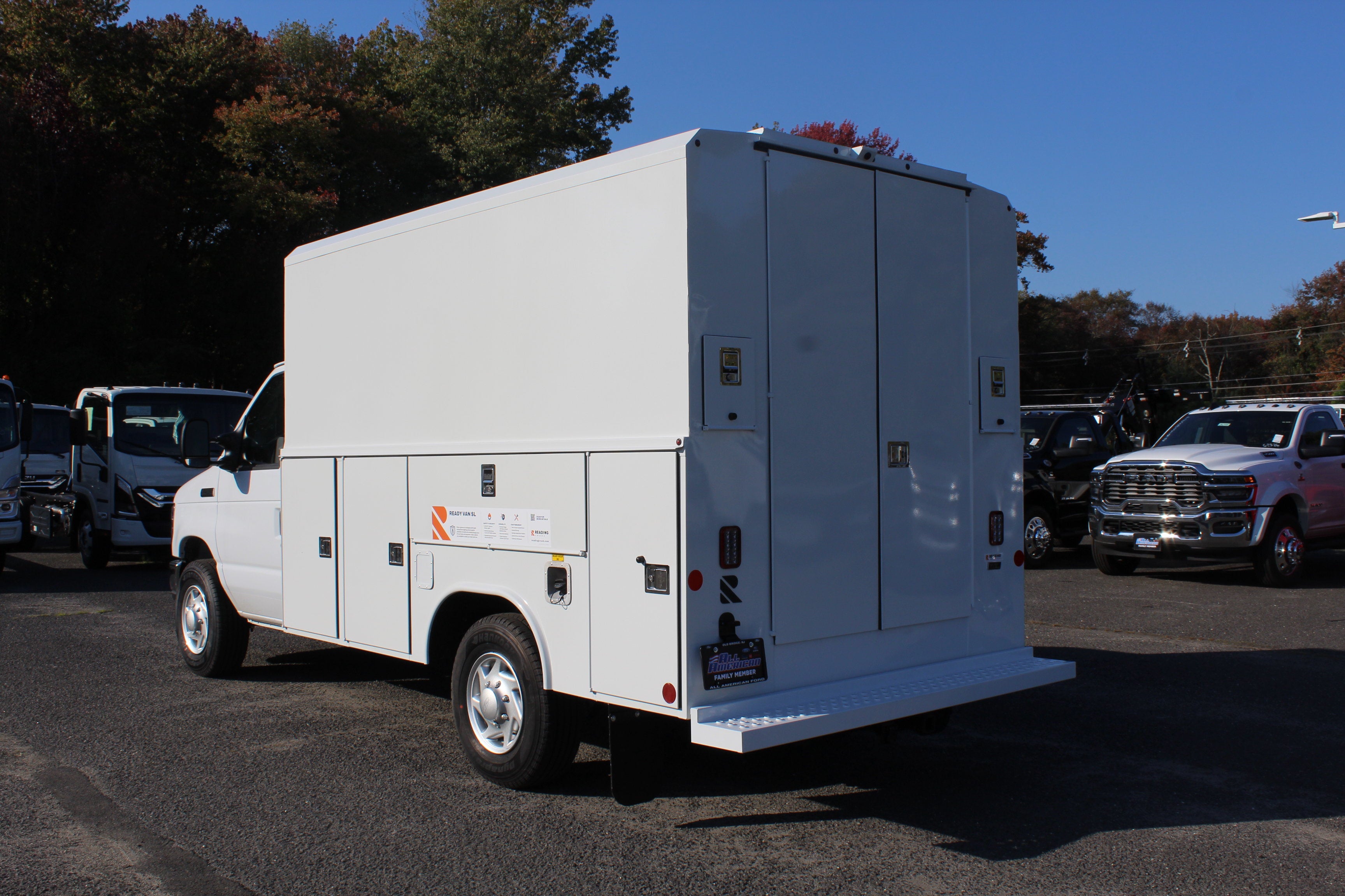2027 Ford Econoline Cutaway E-350 SRW
