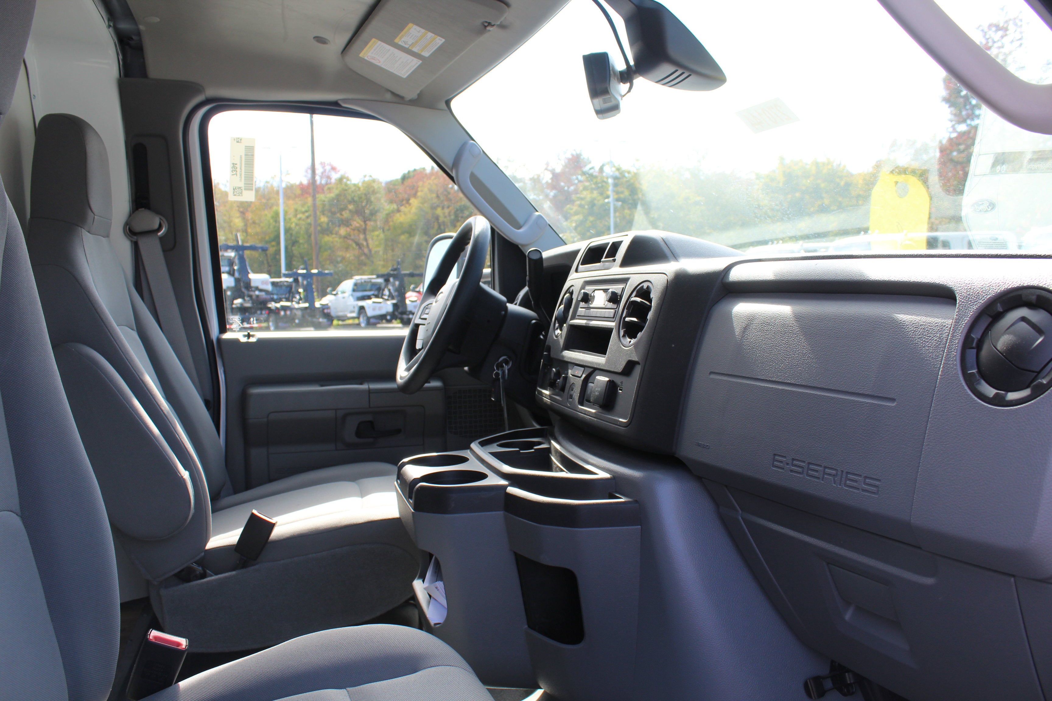 2027 Ford Econoline Cutaway E-350 SRW