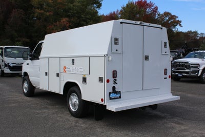2027 Ford Econoline Cutaway E-350 SRW