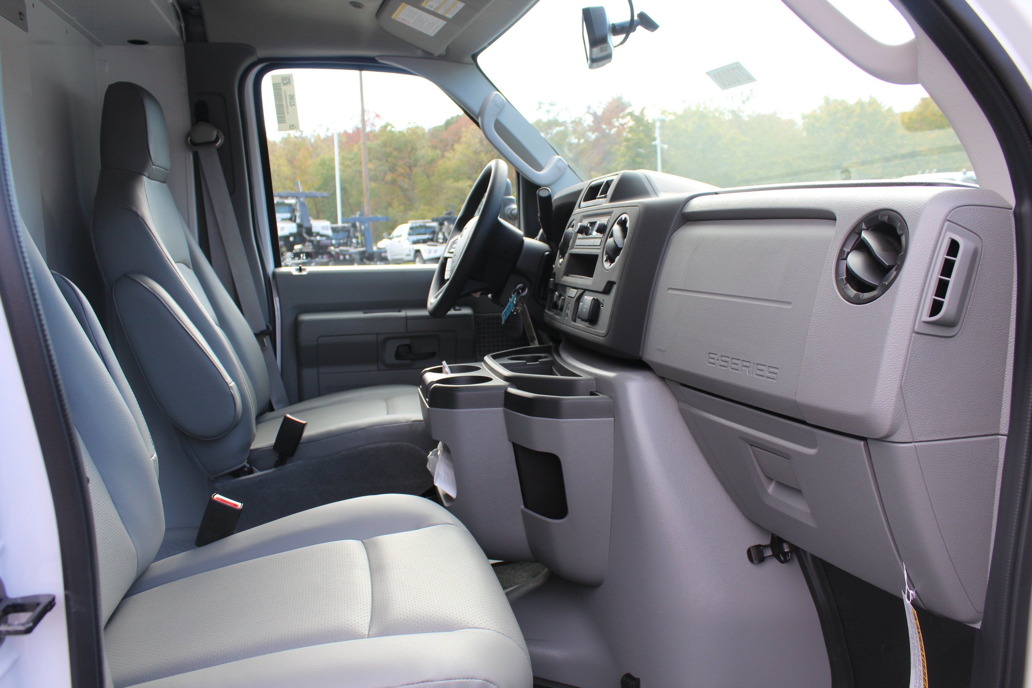 2027 Ford Econoline Cutaway E-350 SRW
