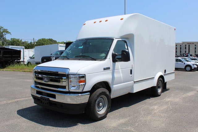 2026 Ford Econoline Cutaway E-350 SRW