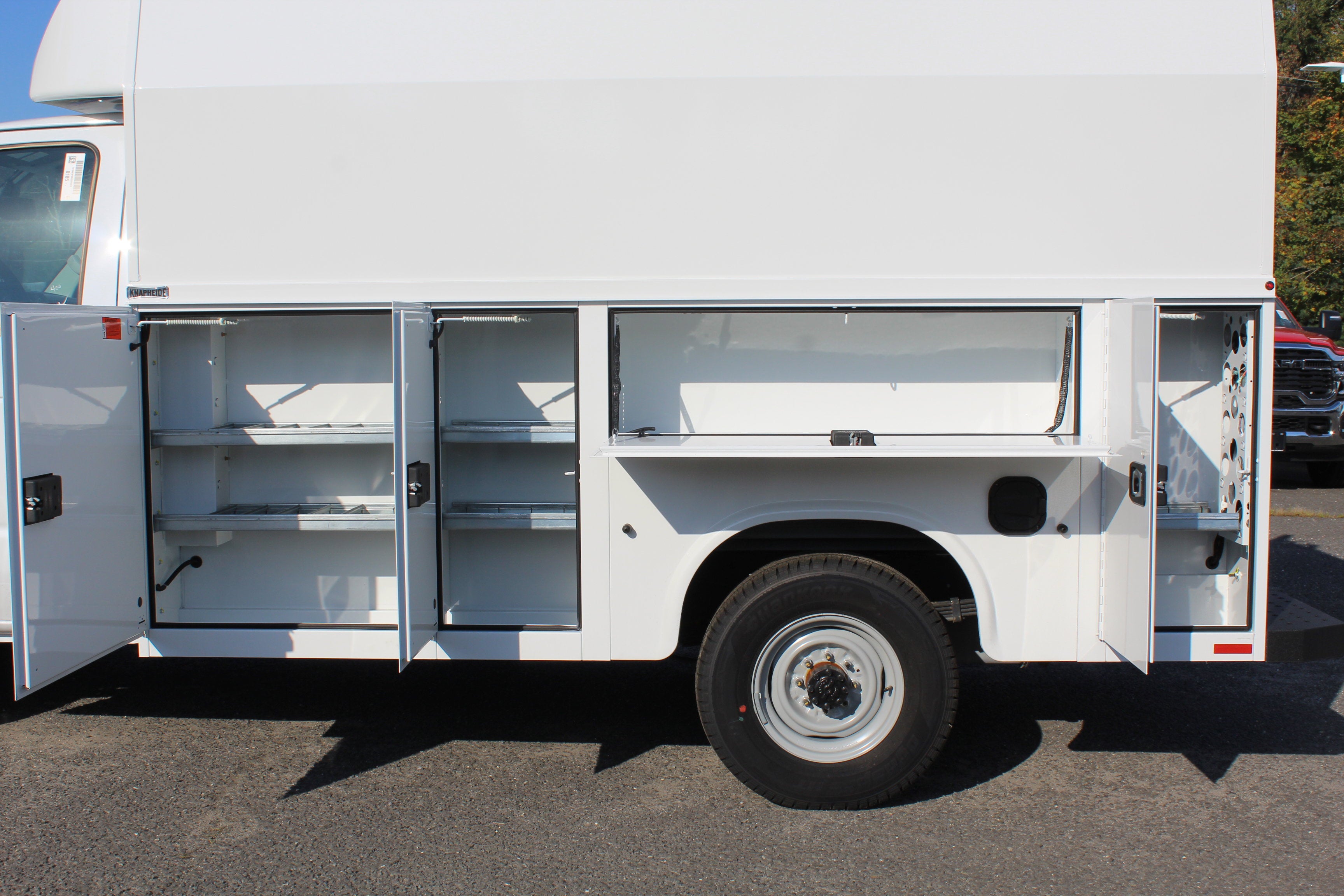 2027 Ford Econoline Cutaway E-350 SRW