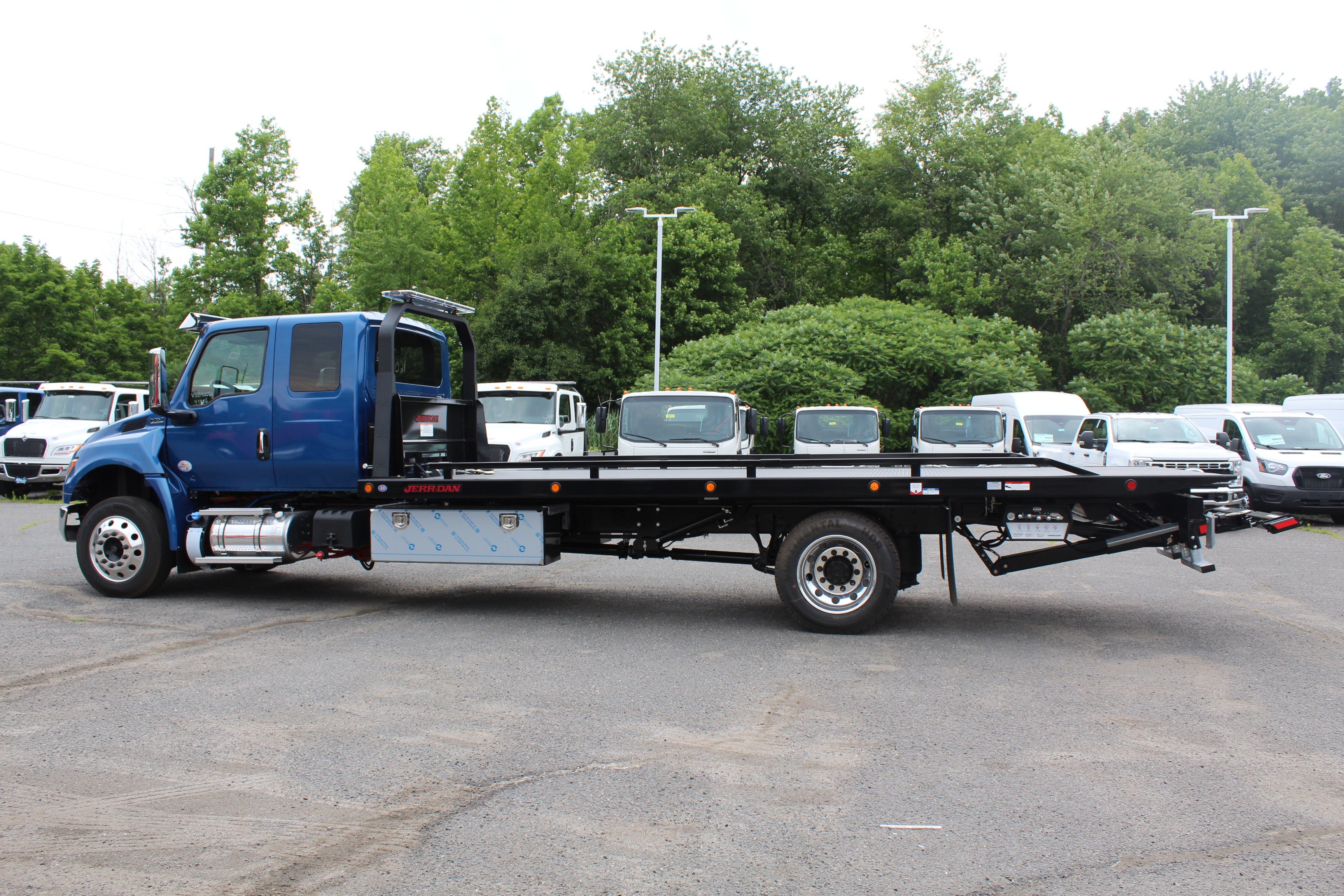 2027 International MV607 Jerr-Dan 6-Ton Steel XLP SD Carrier