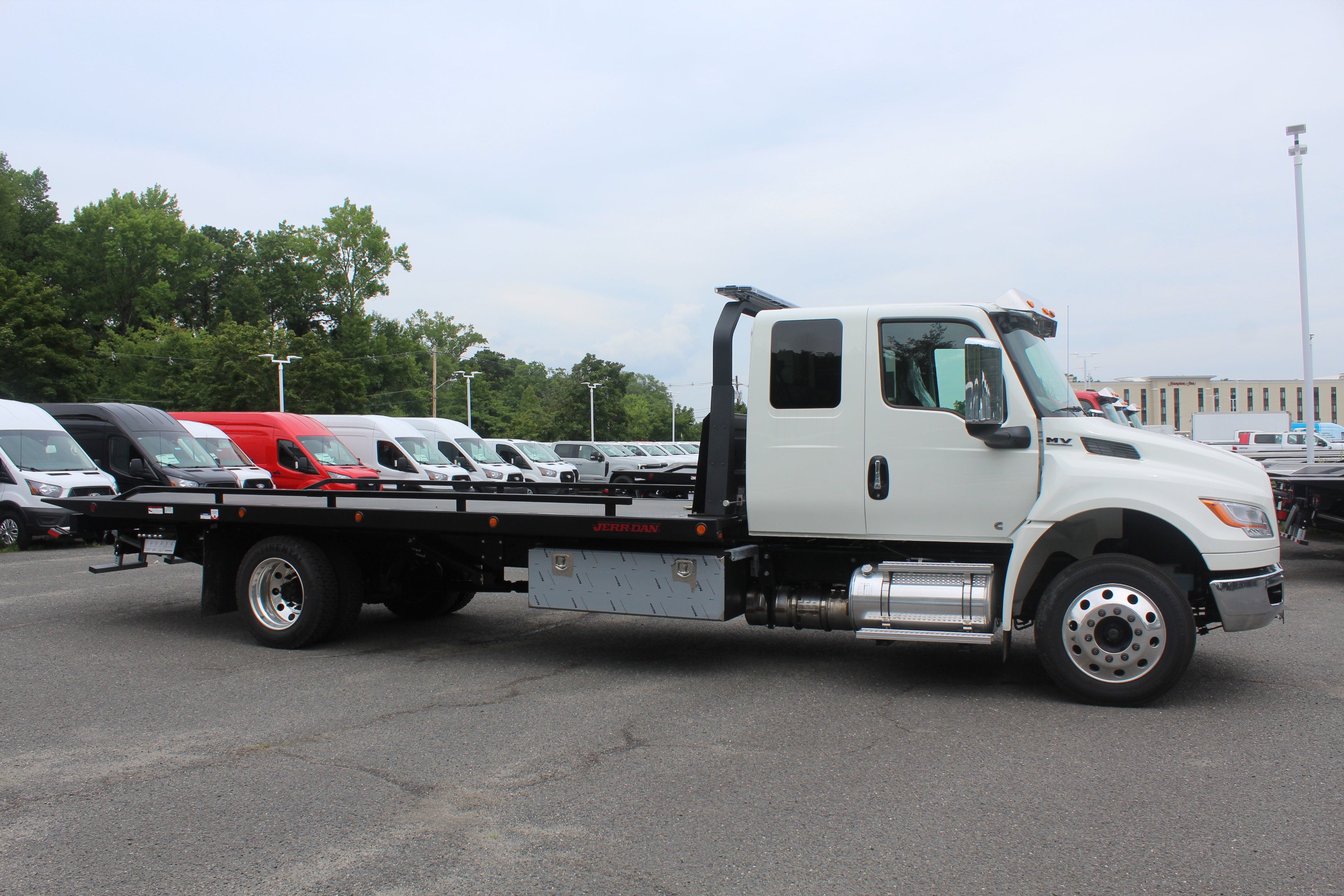 2027 International MV607 Jerr-Dan 6-Ton Steel XLP SD Carrier